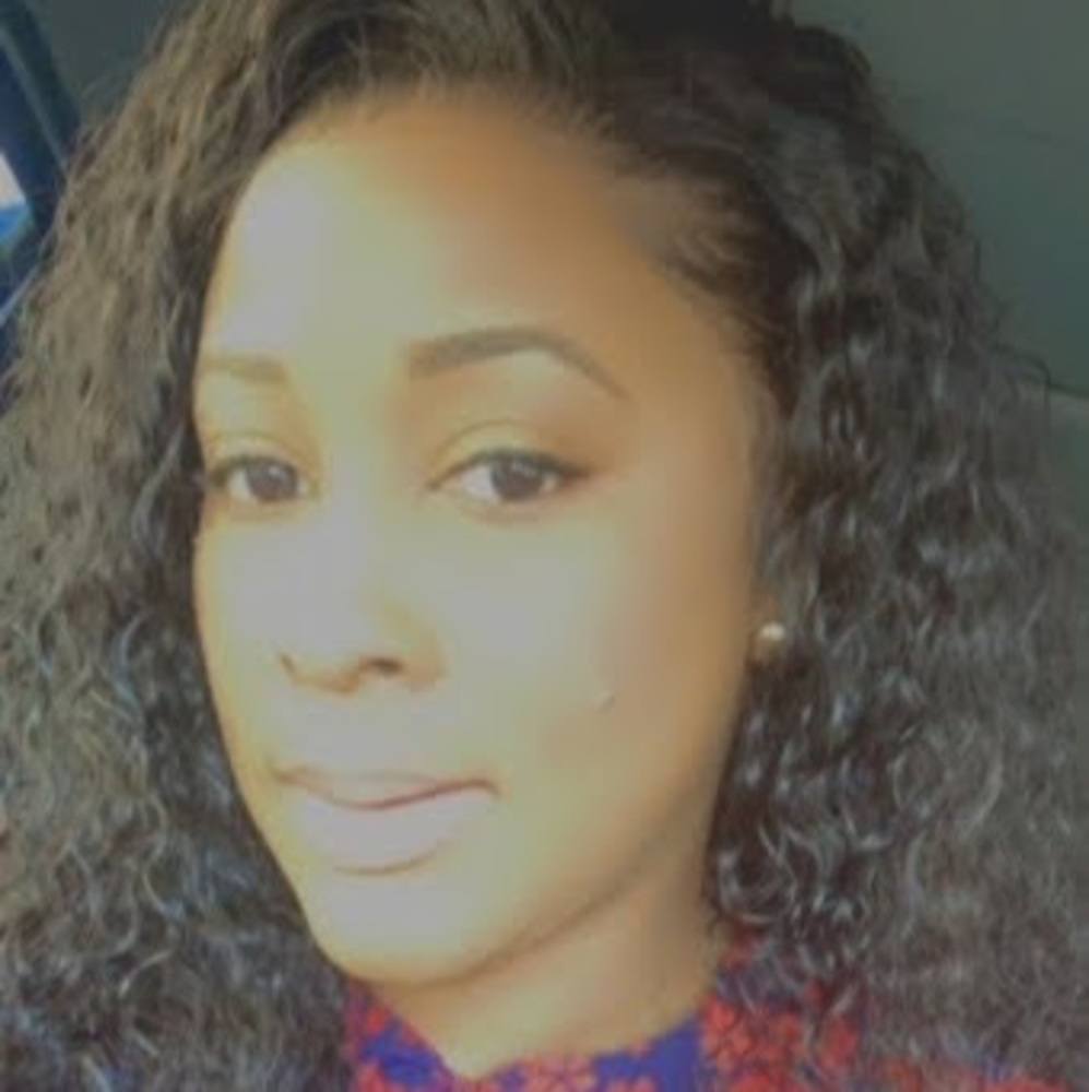 Meet your Posher, Zoya